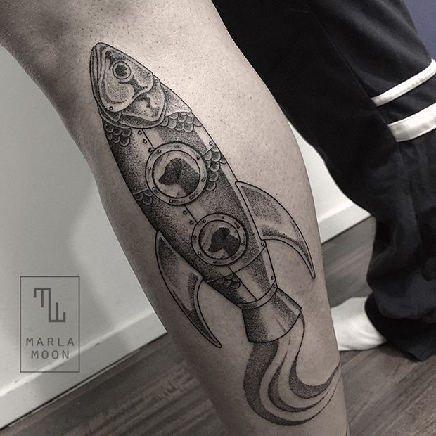 tattoo tatuagens linhas finas marla moon foguete peixe
