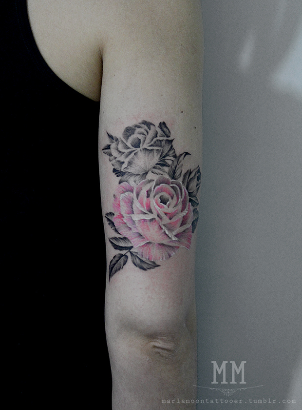 tattoo tatuagens linhas finas marla moon rosa