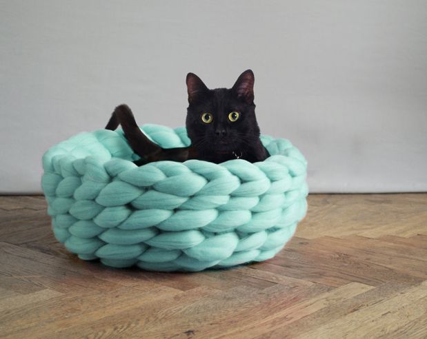 follow-the-colours-knit-pet-beds-anna-mo (1)